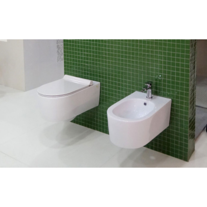 Унітаз підвісний Bathco ELBA + кришка 4529/UF